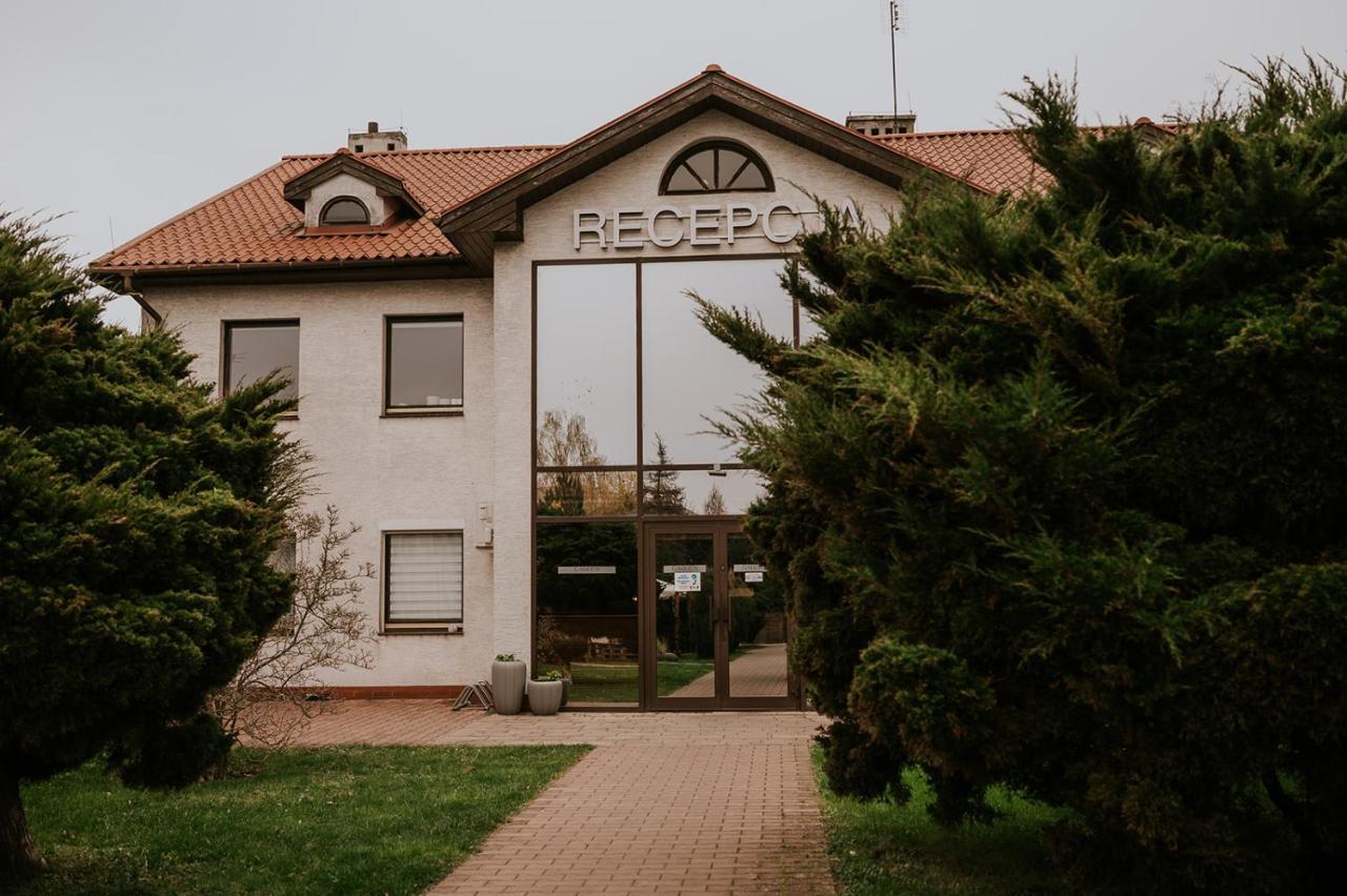 Villa Garden Олєшніца Екстер'єр фото